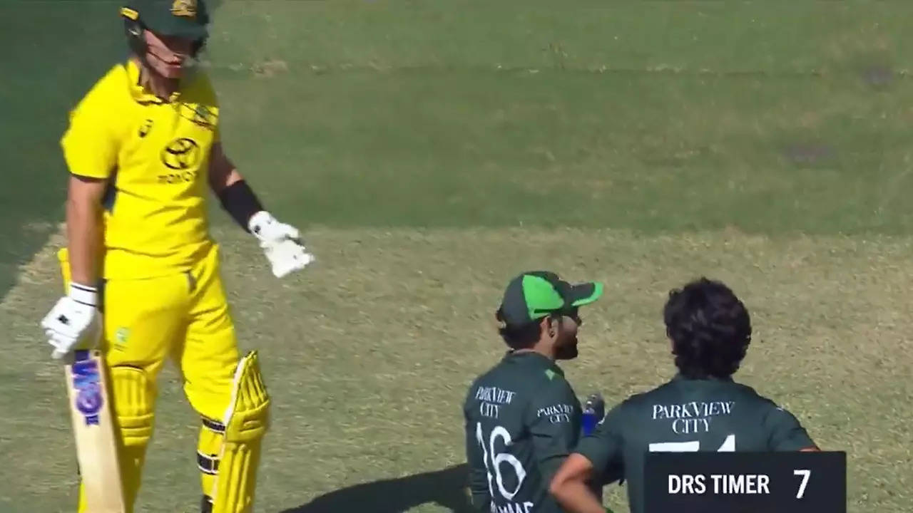 Rizwan and Zampa's Banter Lights Up Adelaide ODI