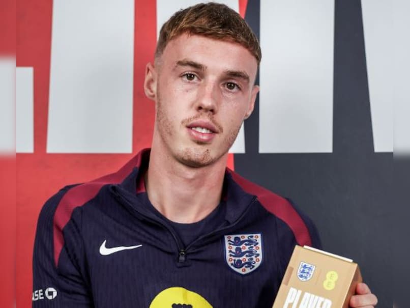 Cole Palmer Crowned England Men's Player of the Year