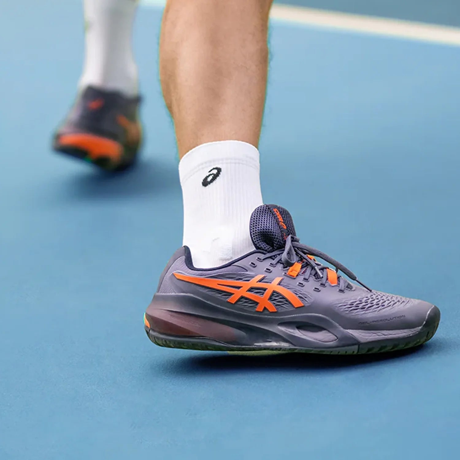 Dominating the Baseline: The Asics Gel Resolution X for Unmatched Stability