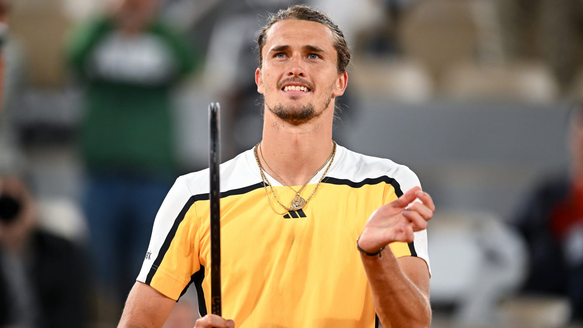 Alexander Zverev Reaches Roland Garros Final Amidst Adversity