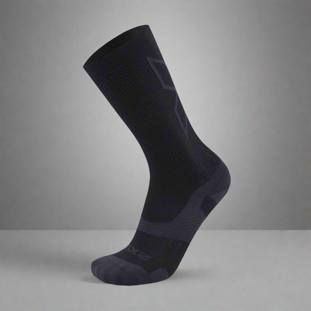 2XU_Vectr_Cushion_No_Show_Socks_BlackTitanium_Fullview_Instasport