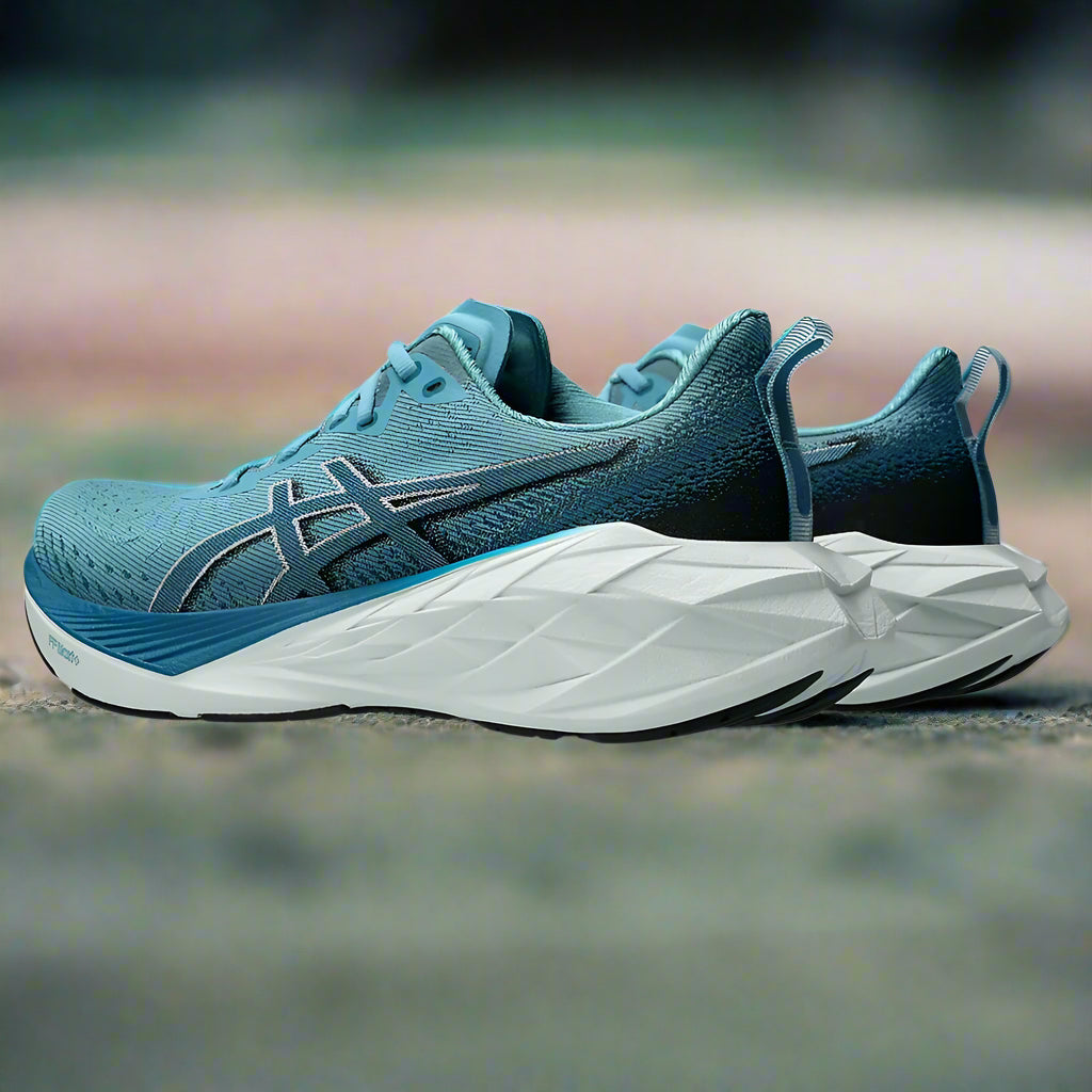 ASICS_NOVABLAST_4_MEN'S_RUNNING_SHOE_BACKSIDE_INSTASPORT