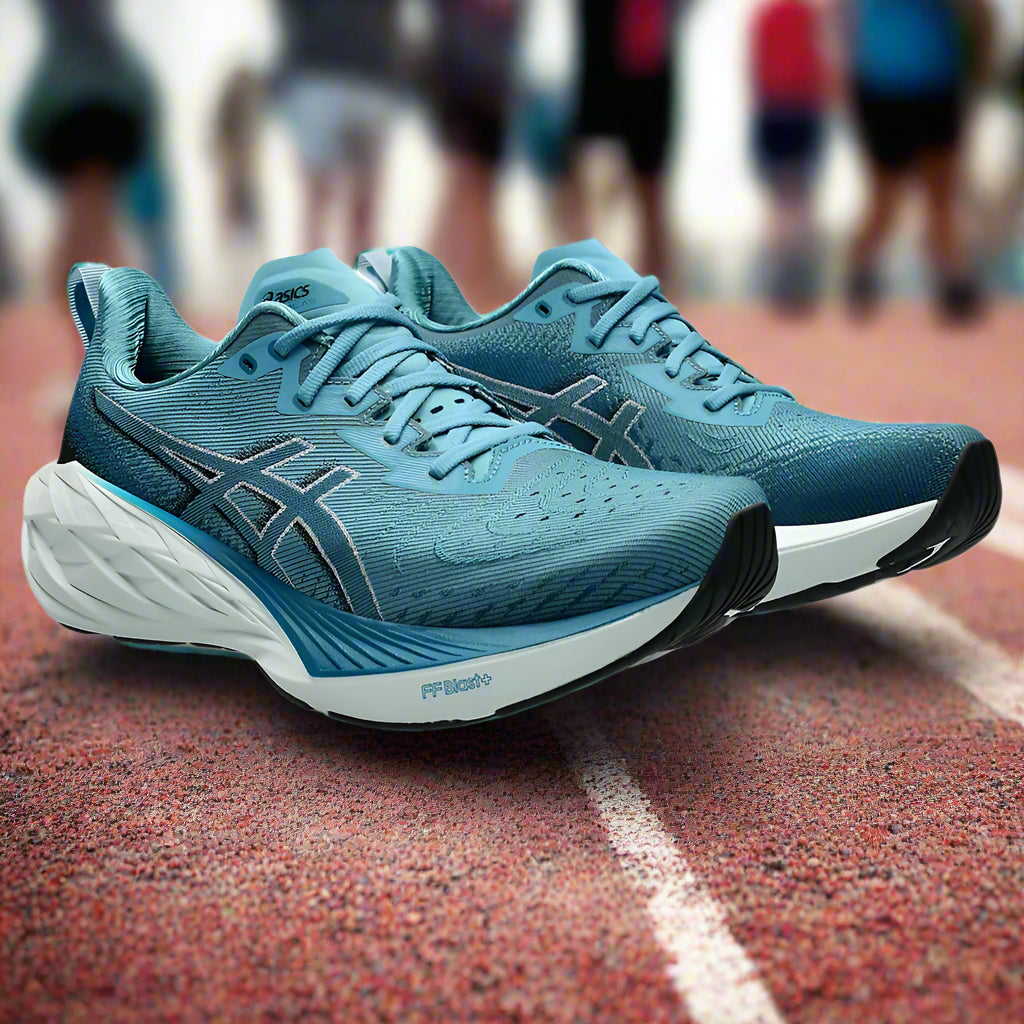 ASICS_NOVABLAST_4_MEN'S_RUNNING_SHOE_FRONTSIDE_INSTASPORT