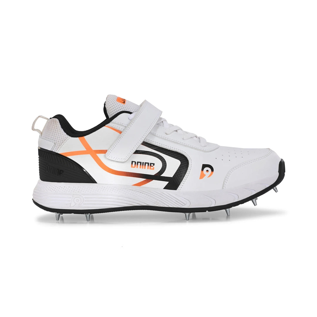 D9 Classic - 1 Cricket Spike Shoes - White/Black