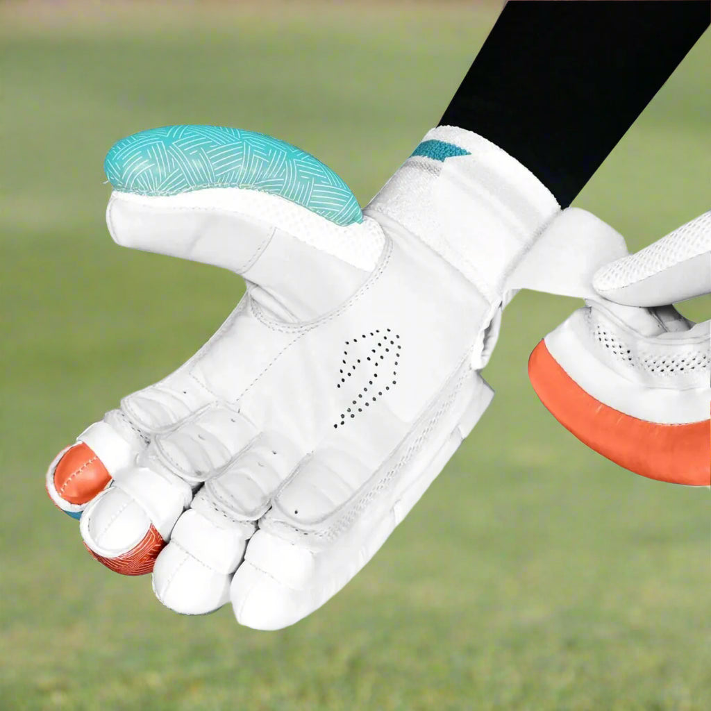 DSC_Glider_BattingGloves_Spec_Instasport