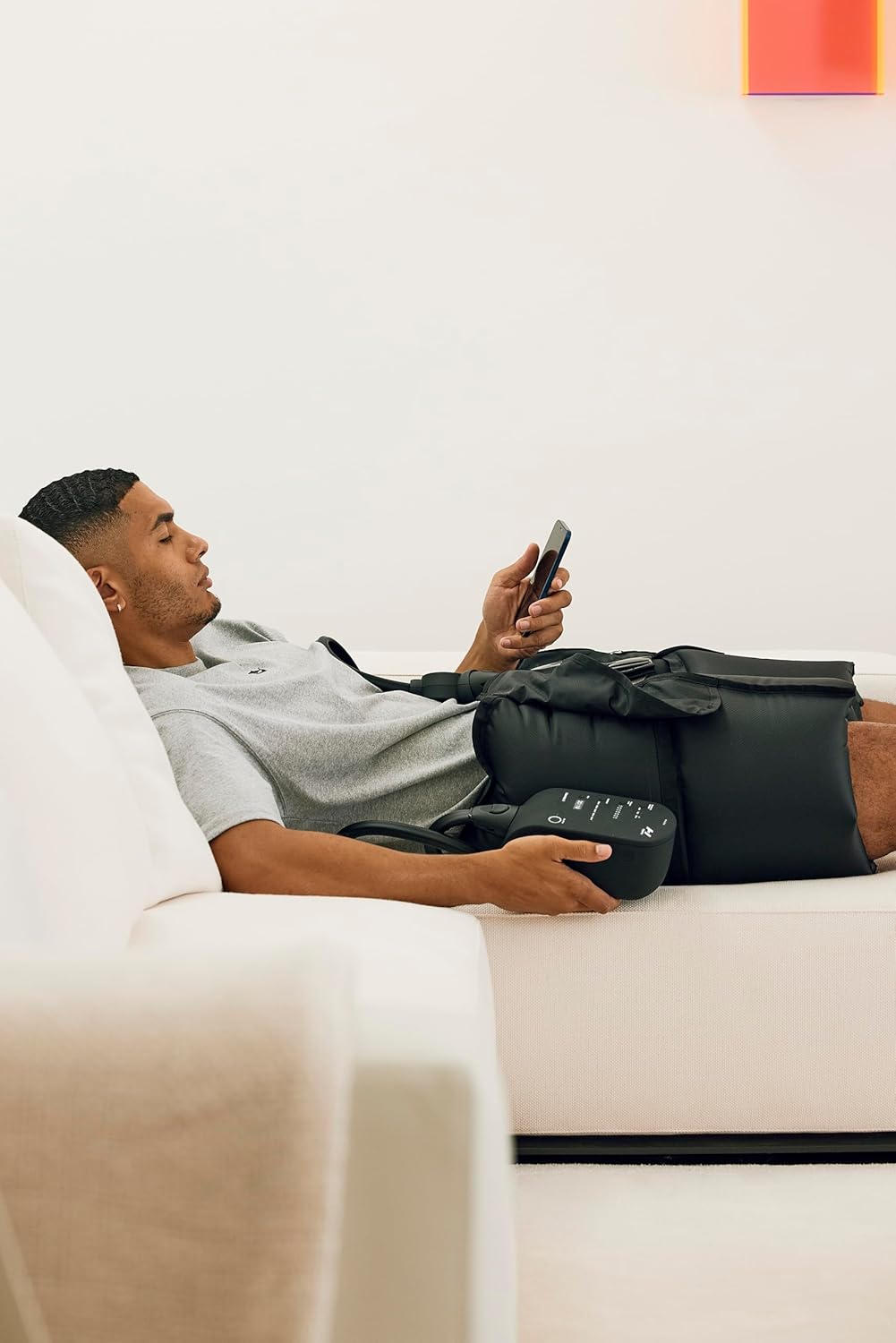 Hyperice_Normatec_3_Hip_Attachment_Model_InstaSport