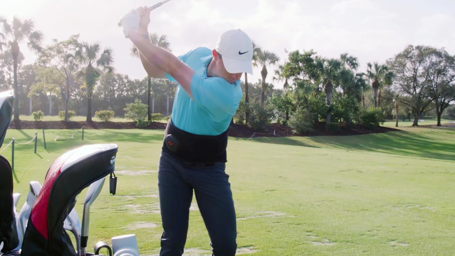 Hyperice_Venom_2_Back_Massage_Wrap_Golf_InstaSport