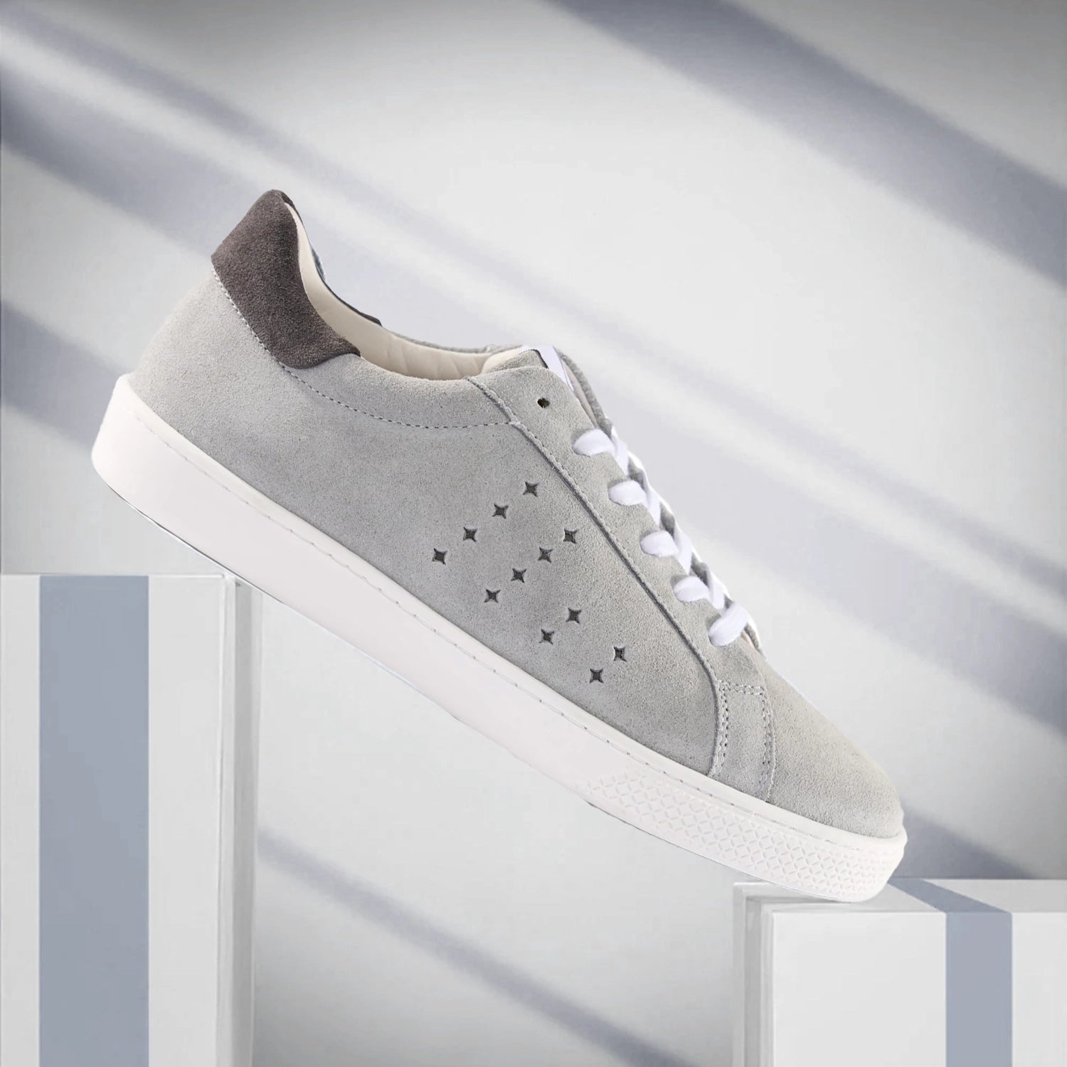 Lazo_Halo_Sneakers_Toungue_Graphic_PyriteGrey_HematiteGrey_InstaSport
