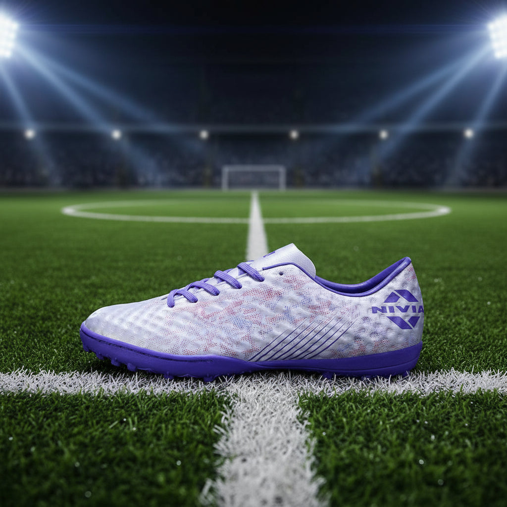 Nivia_Oslar_3.0_Turf_Football_Silver_Main_InstaSport