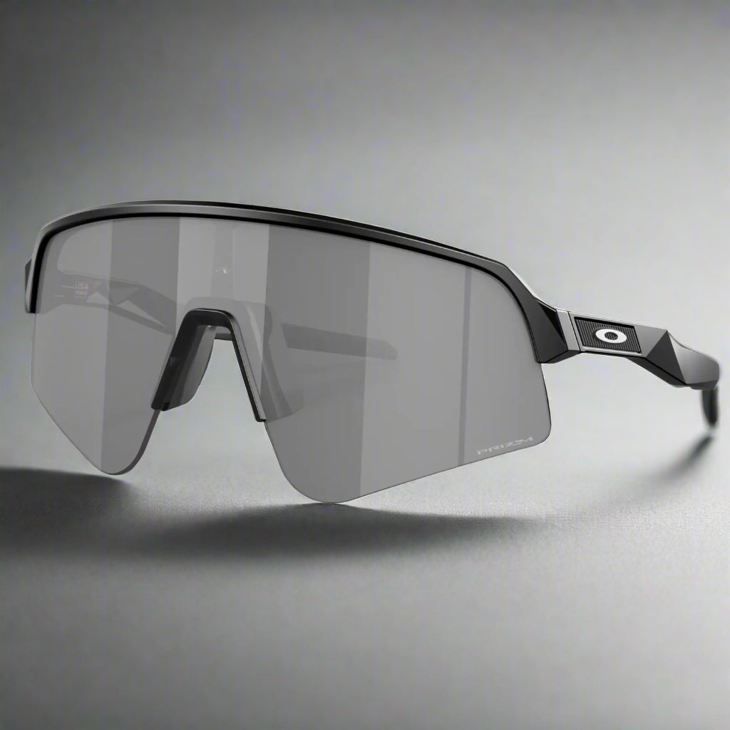 Oakley_Sutrolite_Sweep_MatteBlack_PrizmBlackLens_Frontside_Instasport