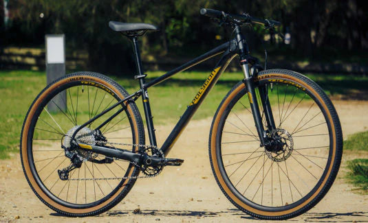 Polygon_Heist7_Black_Gold_Outdoor_Full_InstaSport