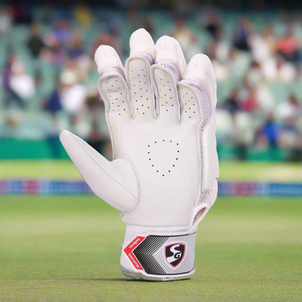 SG_TestWhite_BattingGloves_RightInside_Instasport