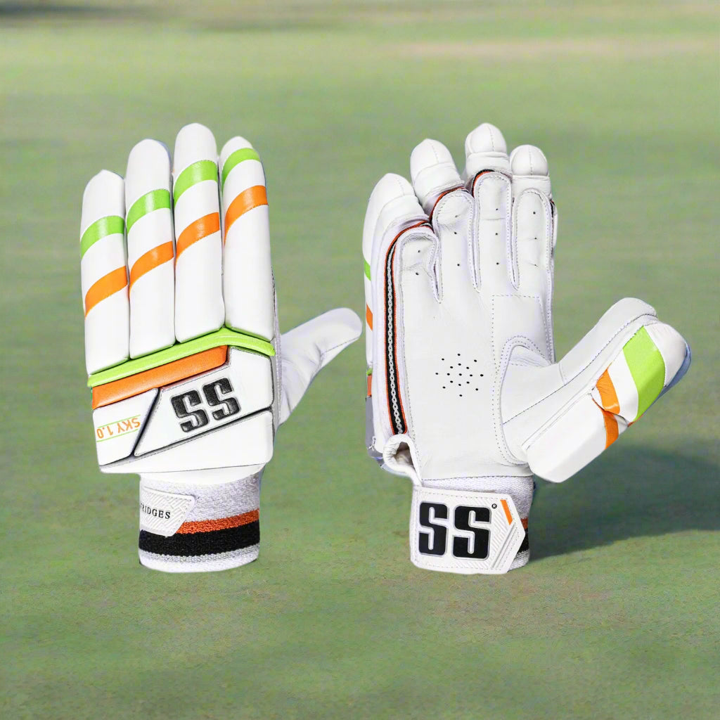 SS_Sky1.0_Cricket_BattingGolves_Bothside_Instasport