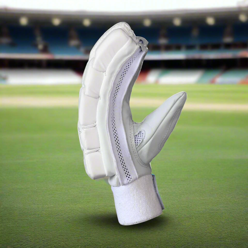 SS_TonPro1.0_Cricket_BattingGloves_Right_Instasport