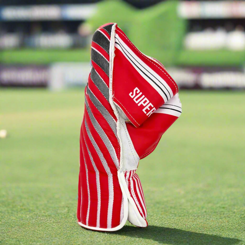 SS_Ton_Super_Cricket_WicketKeepingGloves_Sideview_Instasport