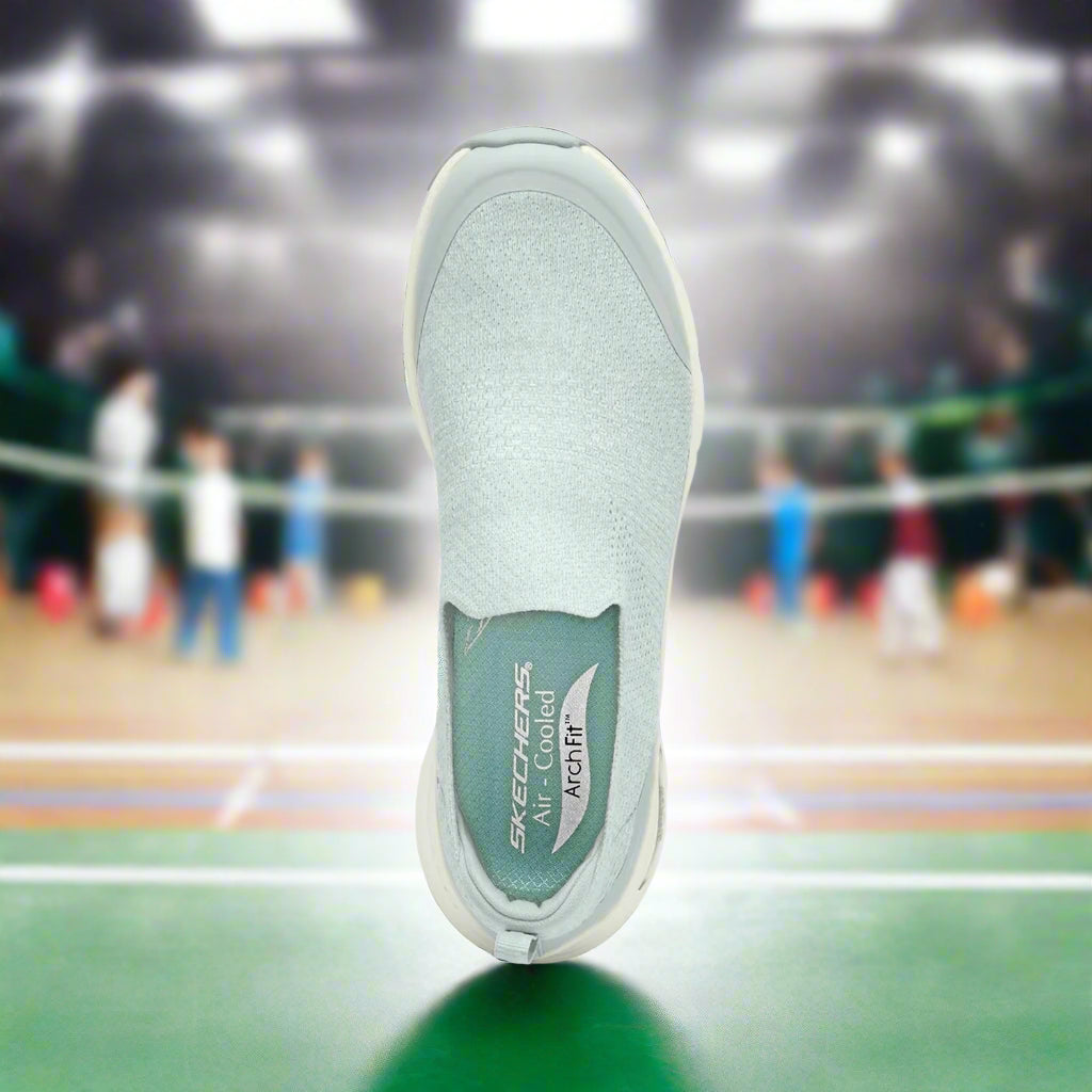 Skechers_149563-LTGY_SportsShoes_Top_Instasport