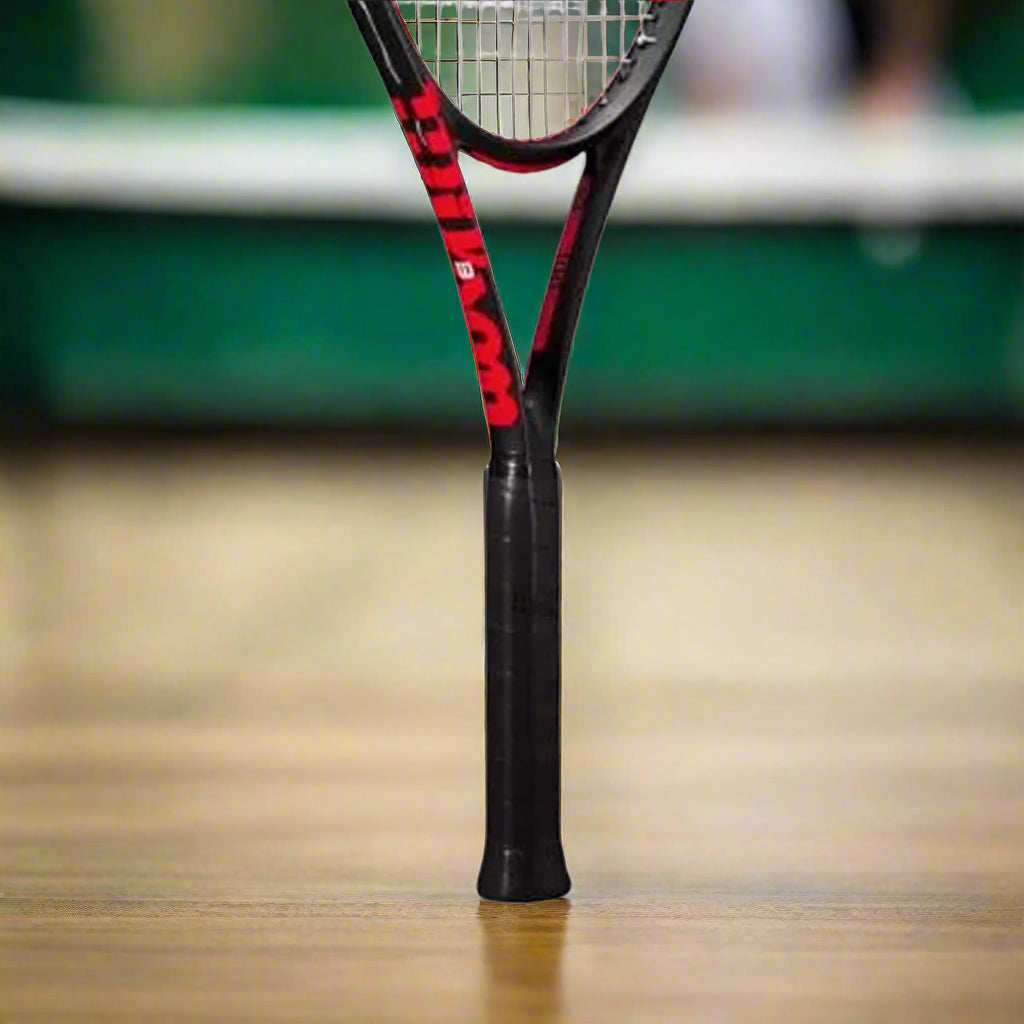 Wilson_Clash_100_Pro_V3_Tennis-Racquet_Handle_InstaSport