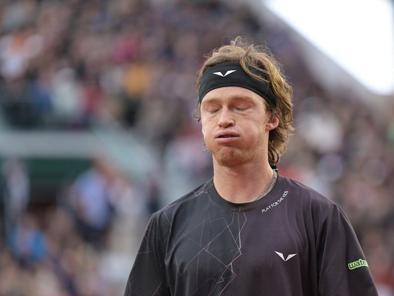 Rublev Suffers Meltdown, Crashes Out of French Open