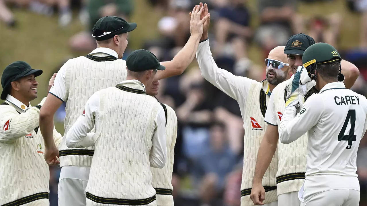 Australia Thump New Zealand by 172 Runs in Wellington Test