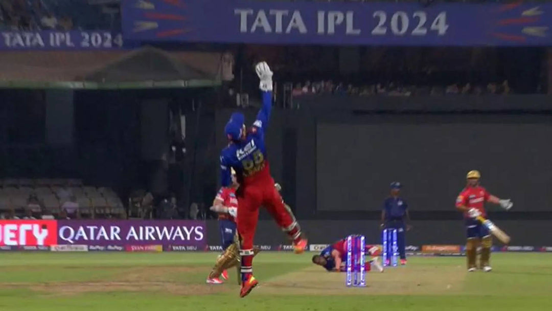 RCB's Anuj Rawat Stuns with One-Handed Catch to Dismiss Sam Curran