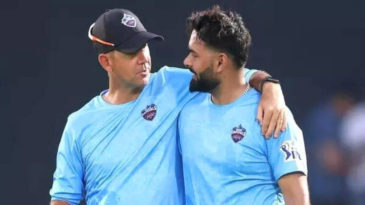 Tom Moody Questions Prithvi Shaw's Exclusion from Delhi Capitals' Playing XI