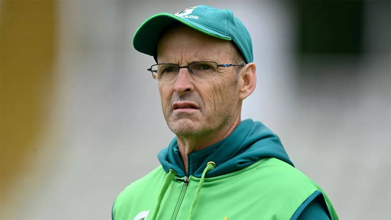 Pakistan Cricket Team Lacking Unity, Says Head Coach Gary Kirsten