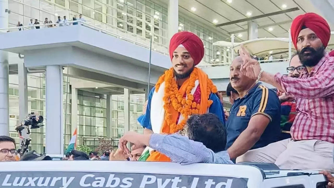 Arshdeep Singh Receives Grand Welcome in Chandigarh After T20 World Cup Triumph