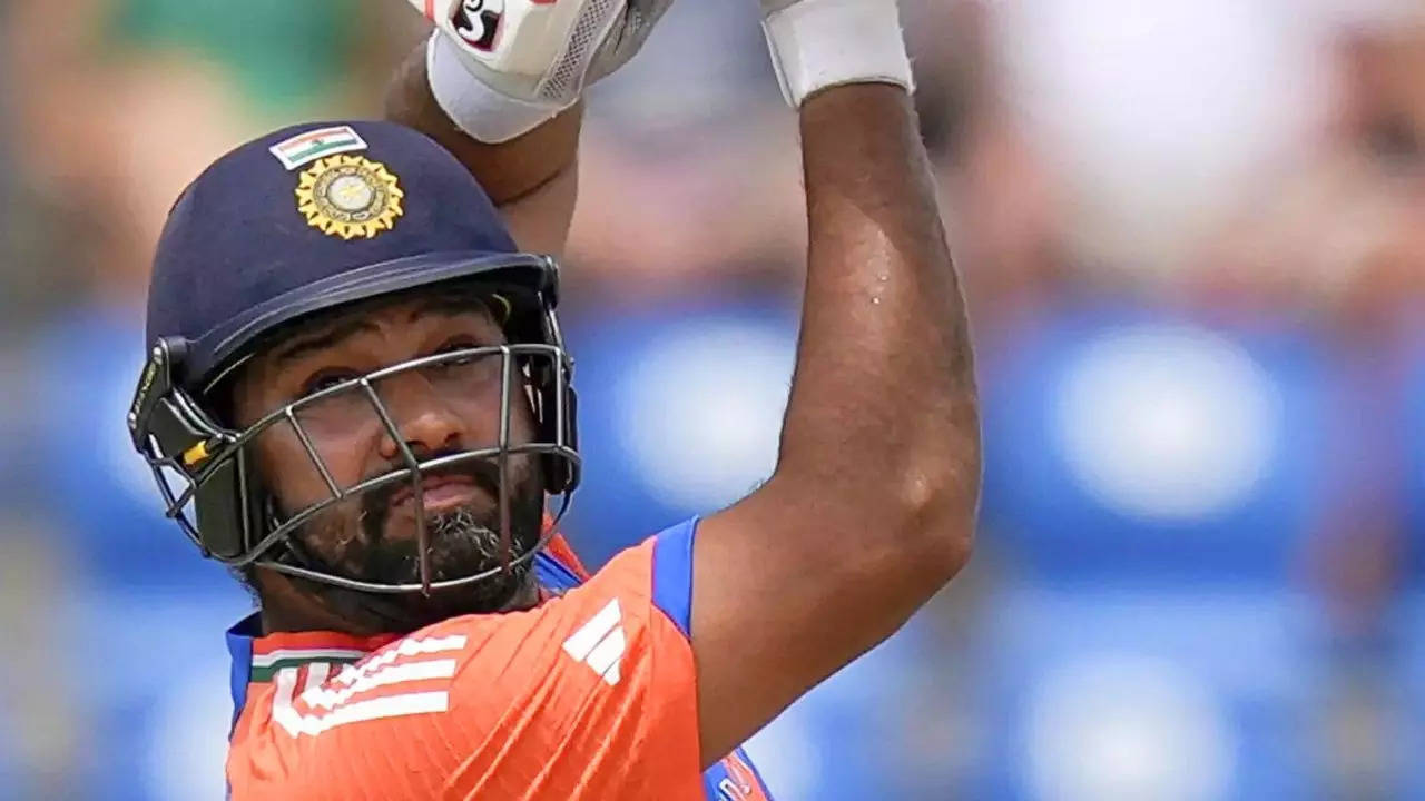 Rohit Sharma's Devastating Assault on Mitchell Starc in T20 World Cup