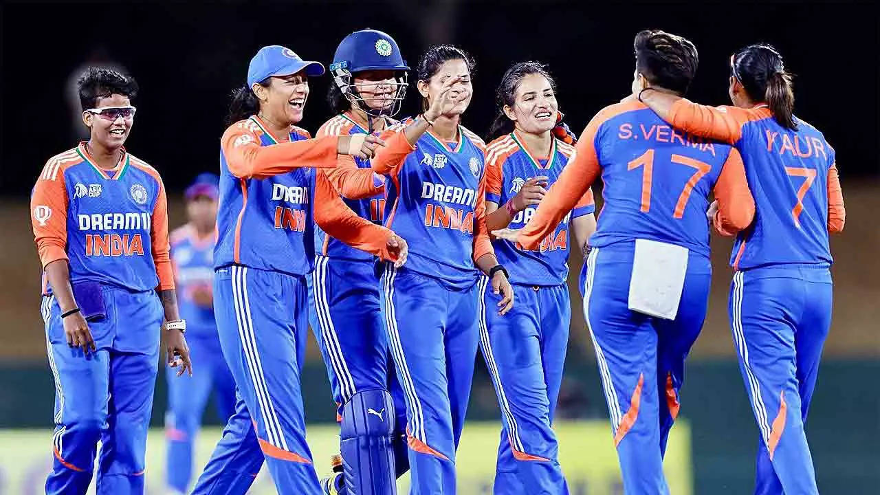 India Crushes UAE in Asia Cup, Marches Towards Semifinals