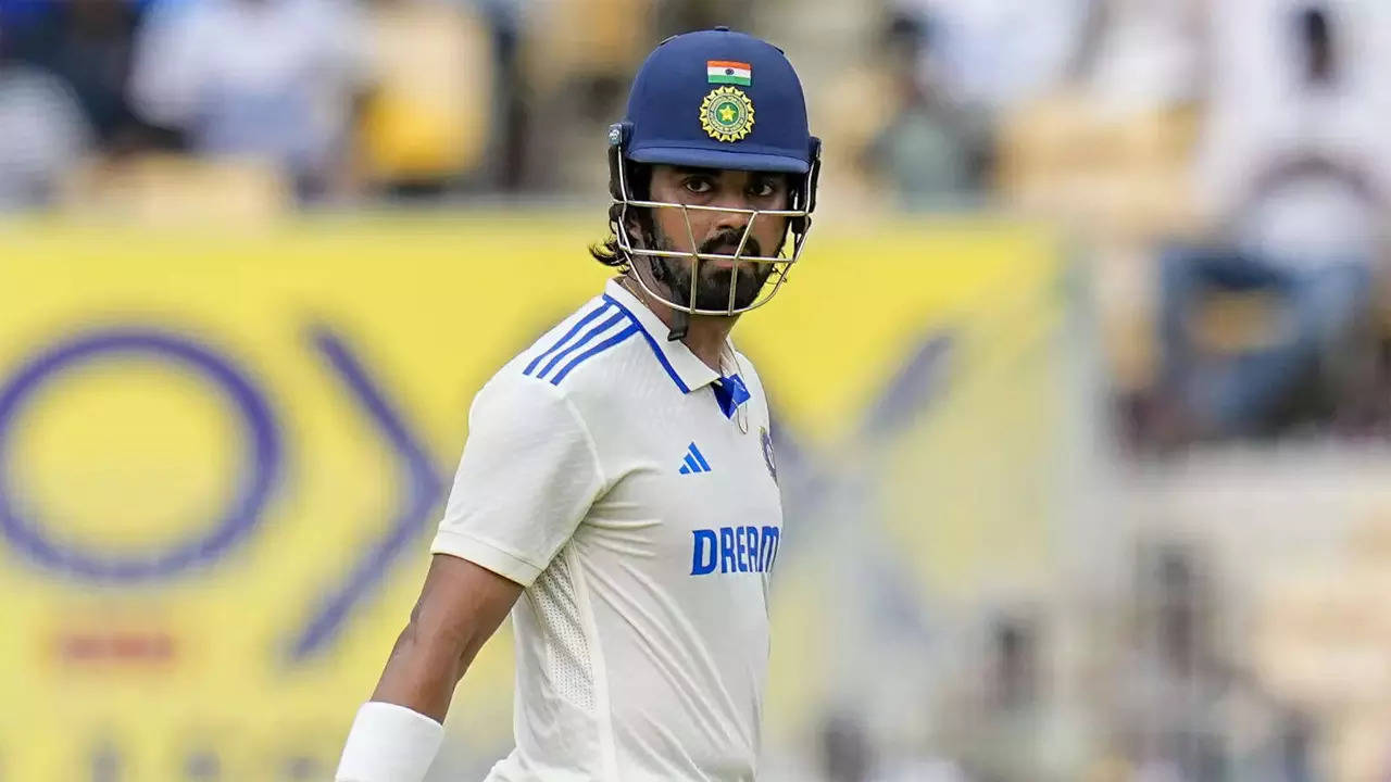 KL Rahul's 8000-Run Milestone: Shastri Calls for Mindset Shift