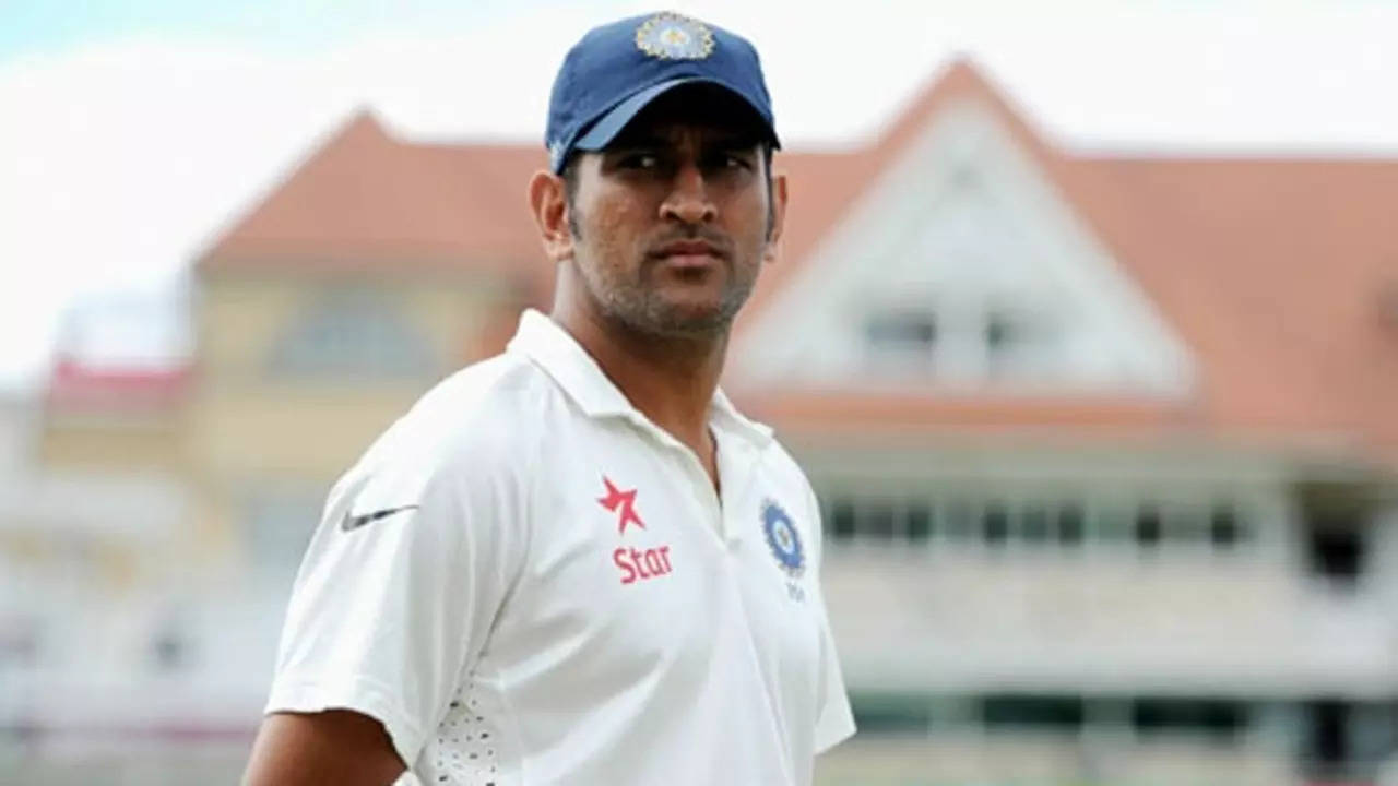 MS Dhoni's Tactical Masterclass: A Guide for Future Leaders