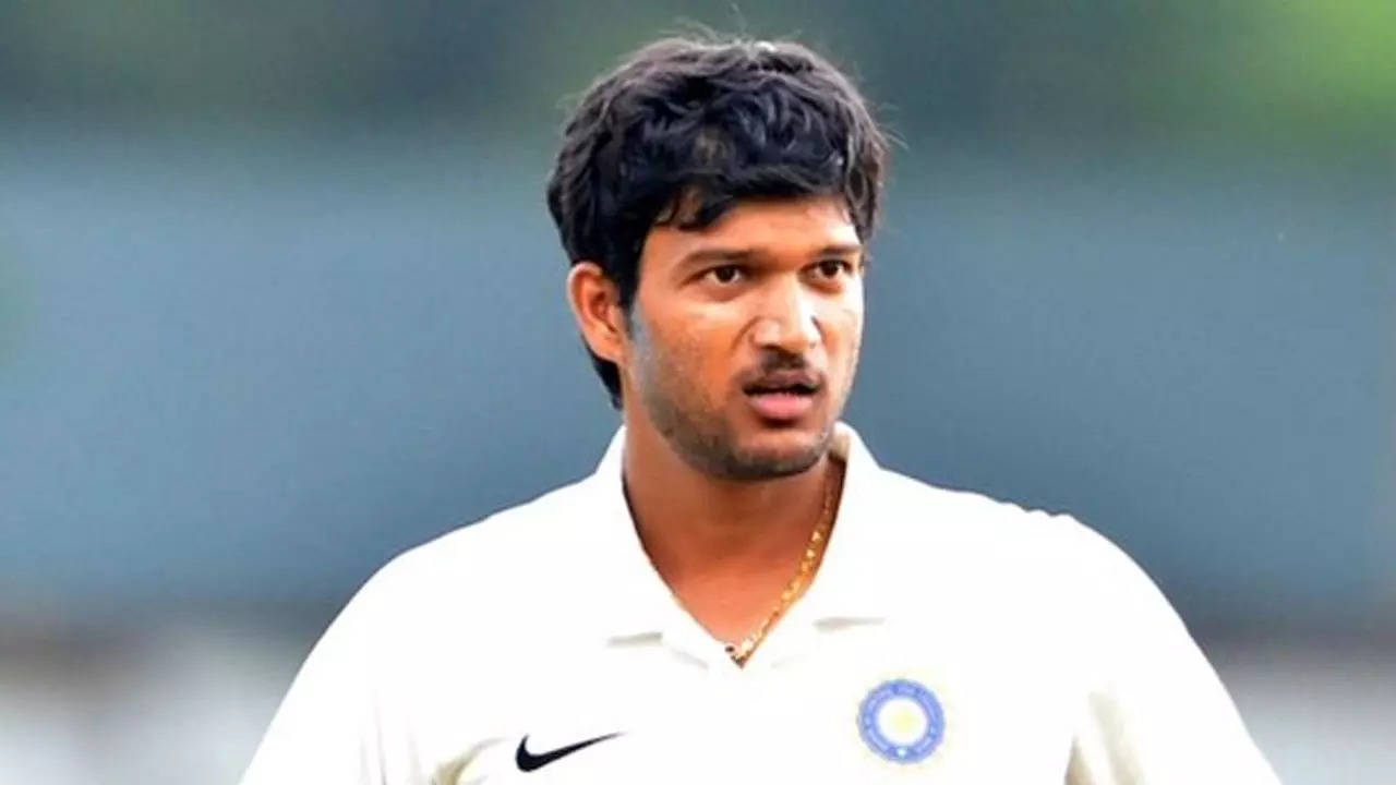 Jalaj Saxena Achieves Historic Double in Ranji Trophy