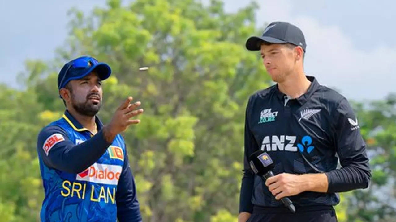 Sri Lanka Crush New Zealand in Second ODI, Clinching Series Lead