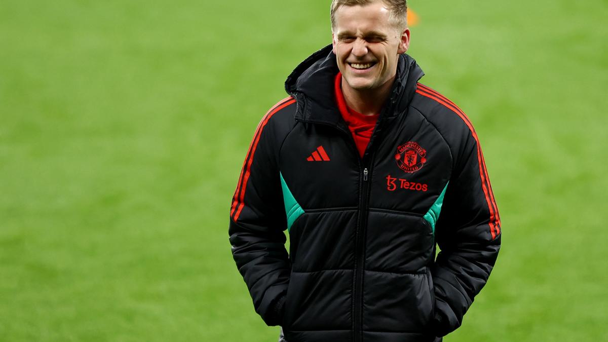 Donny van de Beek's Manchester United Nightmare Ends