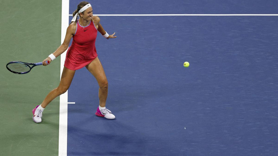 Azarenka Battles Migraine to Advance at U.S. Open