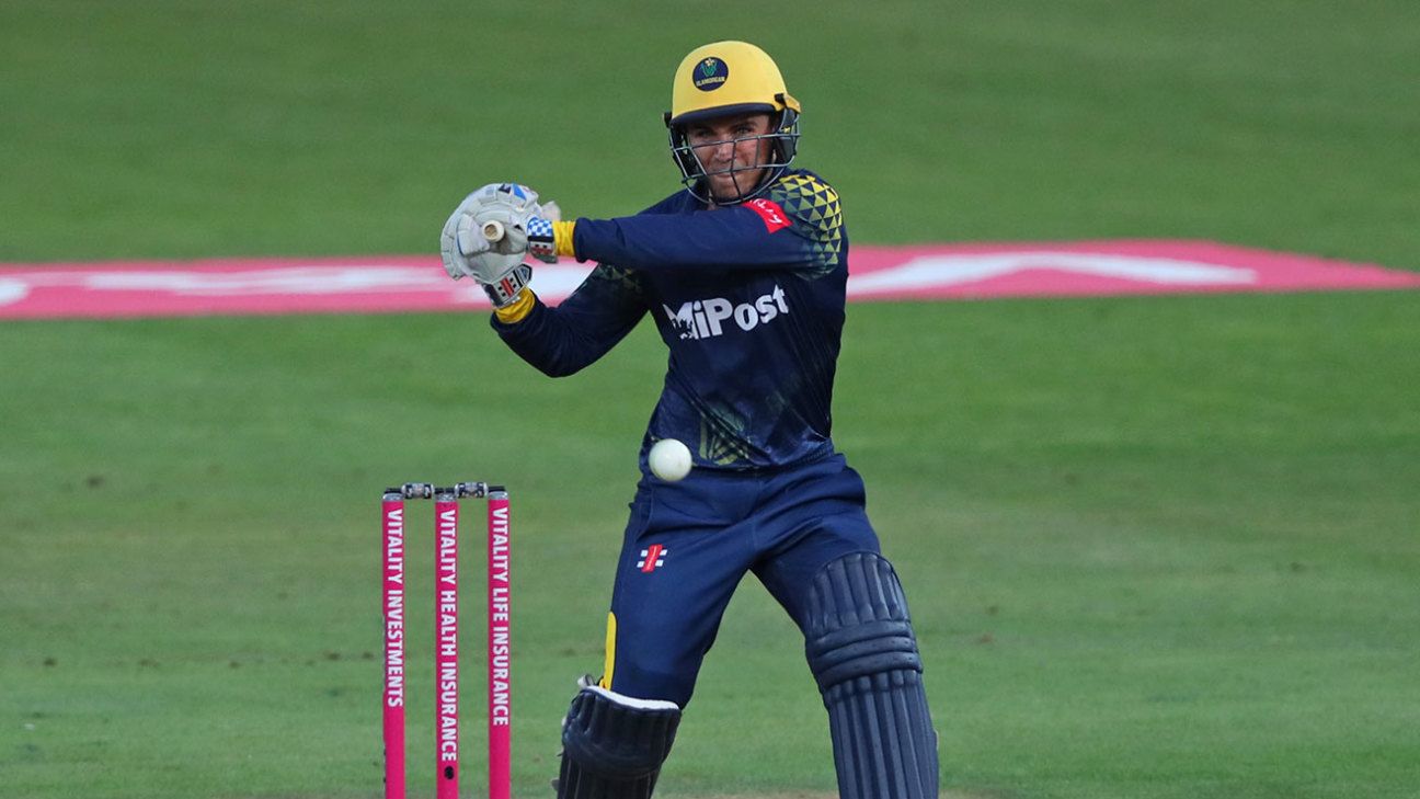 Glamorgan Crush Sussex Sharks with Dominant Batting Display