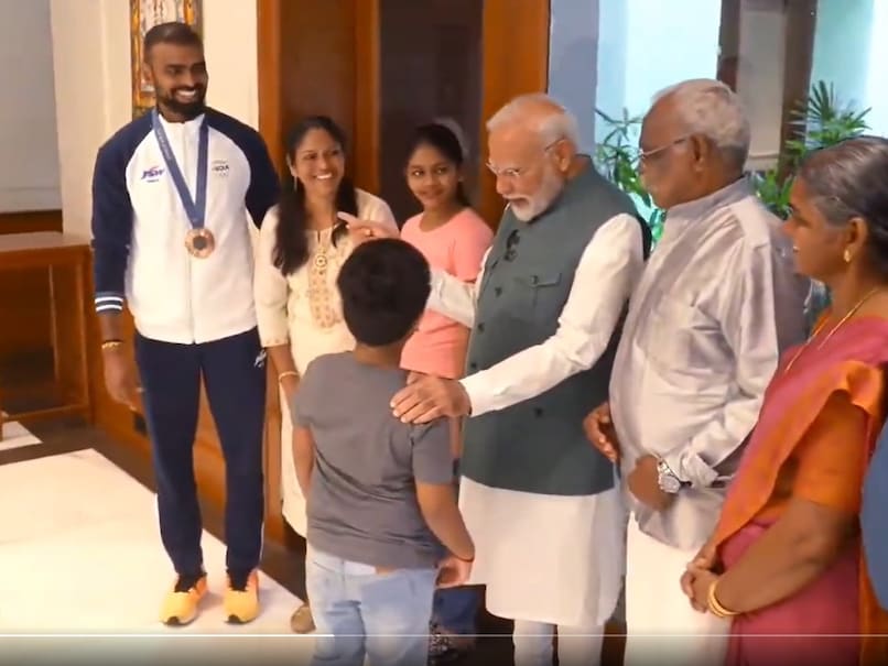 PM Modi Hosts Retired Hockey Star PR Sreejesh and Family on Independence Day