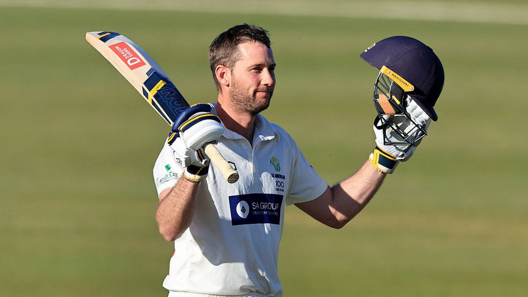 Glamorgan Set Derbyshire 401 to Win, Cooke Stars with Unbeaten Century