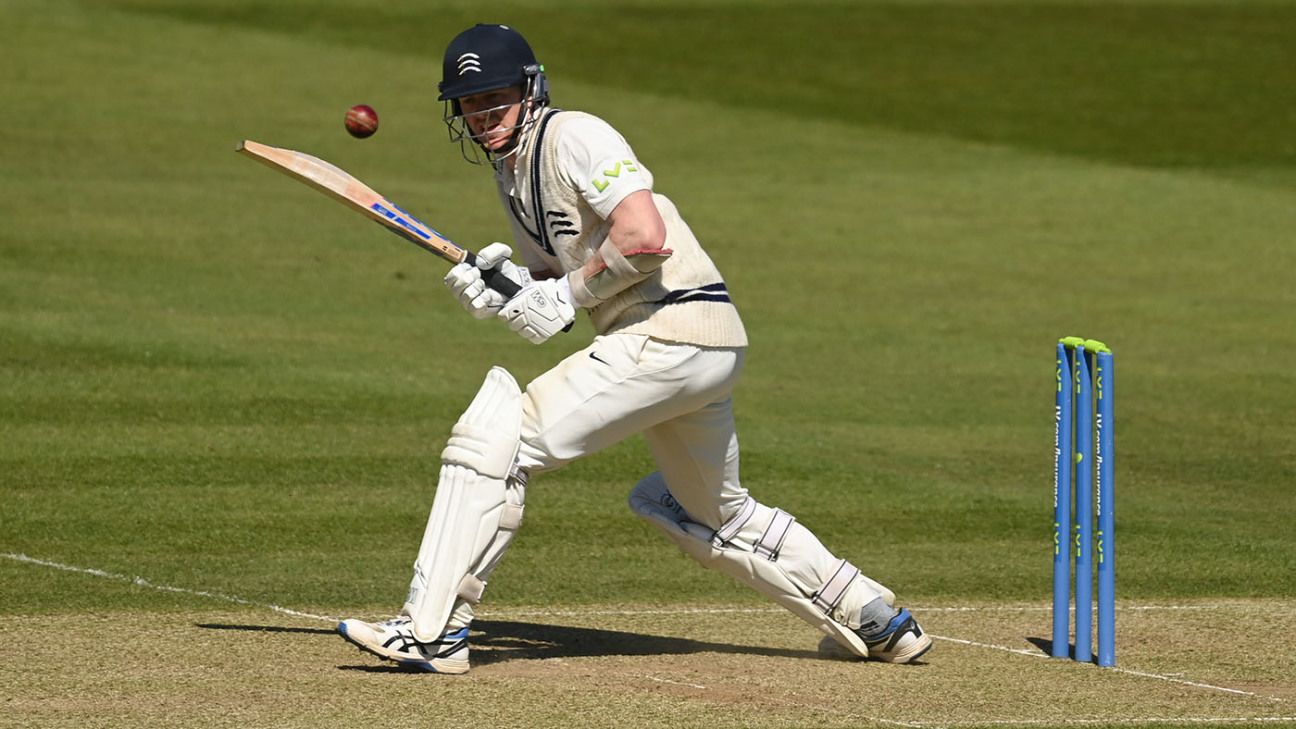 Robson and Higgins Centuries Keep Middlesex in Sussex Chase