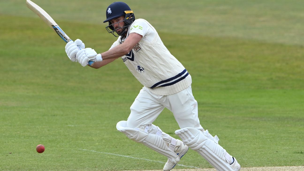 Kent and Worcestershire Draw in High-Scoring Encounter