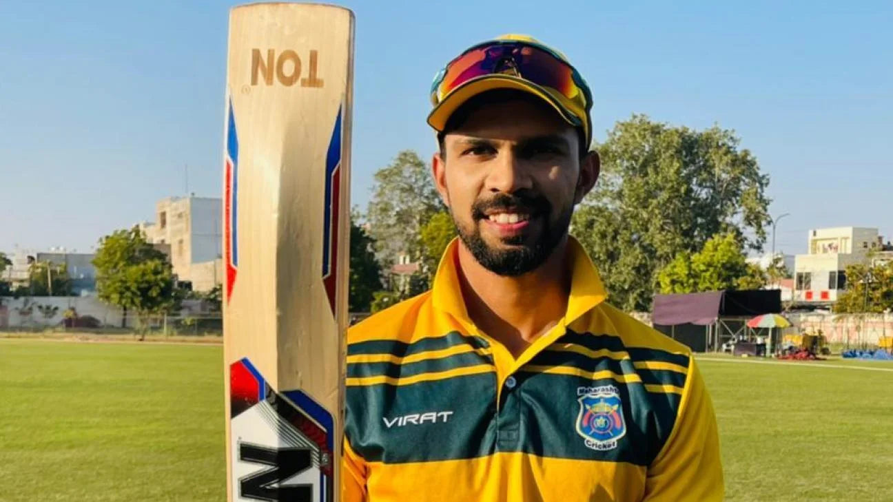 Ruturaj Gaikwad creates history in Vijay Hazare Trophy; smashes 7 sixes in one over