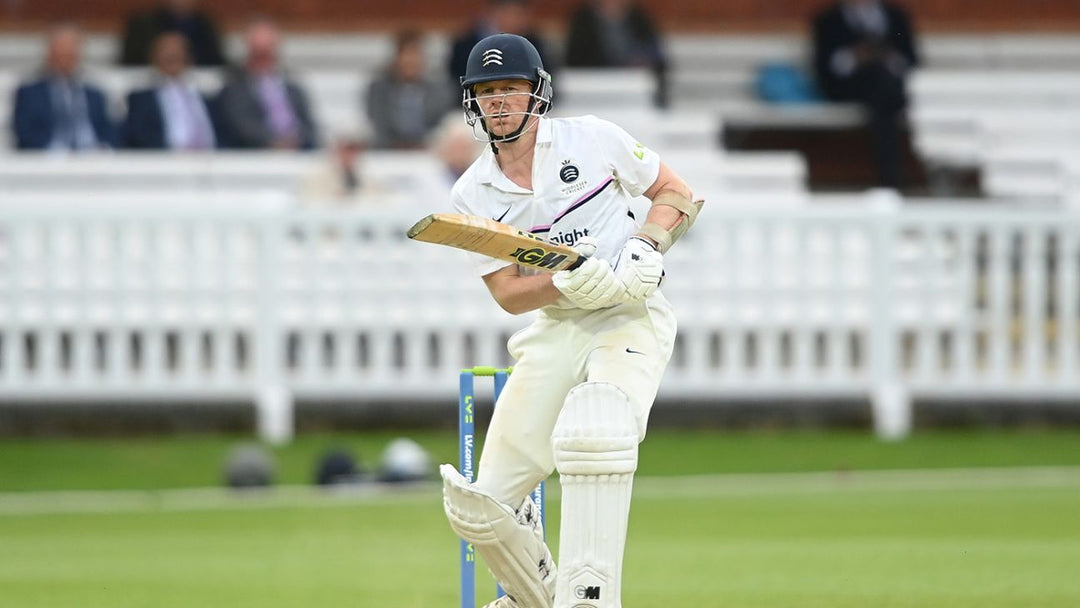 Robson and Du Plooy Power Middlesex to Commanding Lead Against Leicestershire