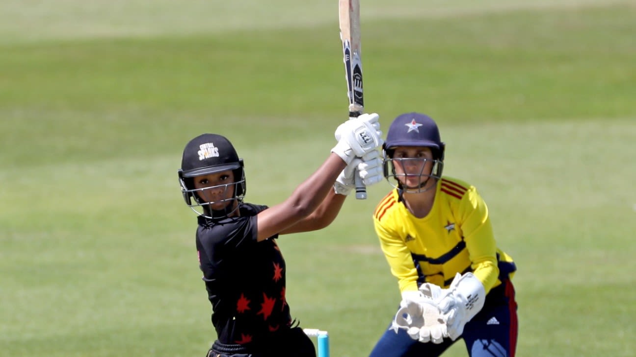 Central Sparks Crush Sunrisers in Charlotte Edwards Cup Opener