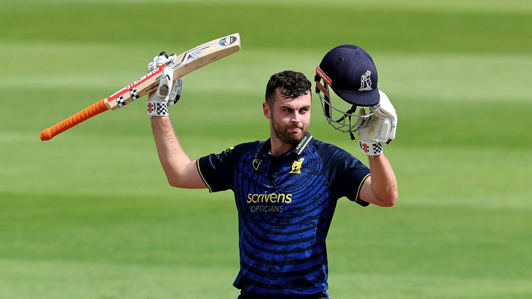 Warwickshire Edge Surrey by Three Runs in Metro Bank One-Day Cup Thriller