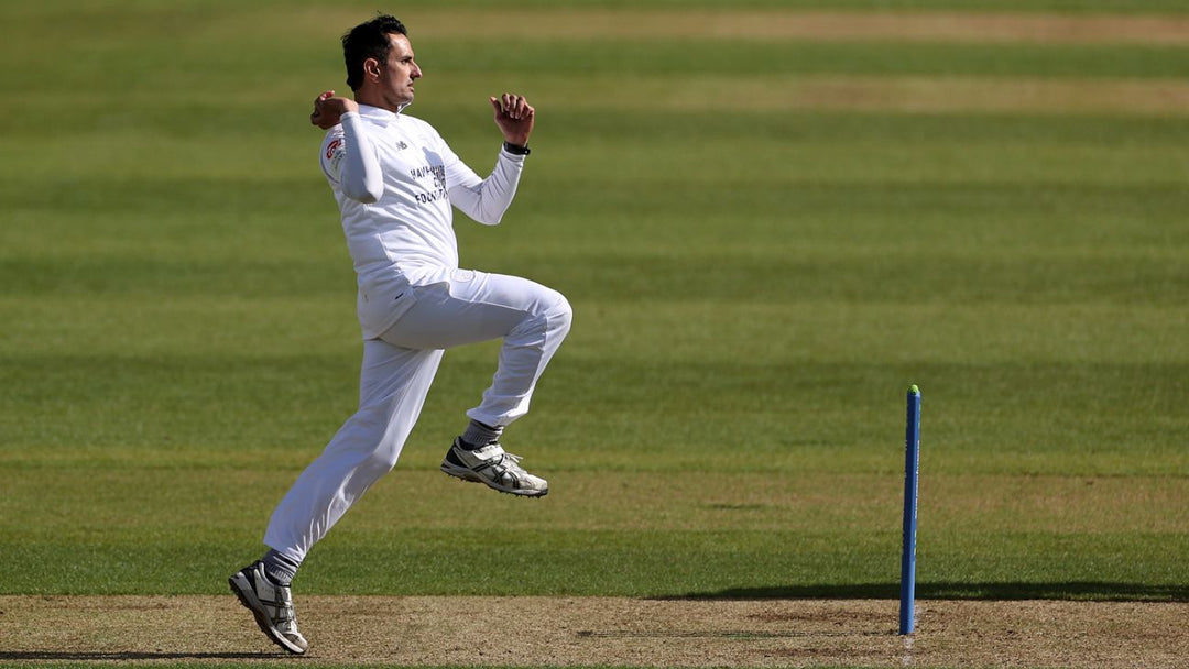 Hampshire Dominate Worcestershire with Gubbins' Double Century and Abbas's Bowling Masterclass