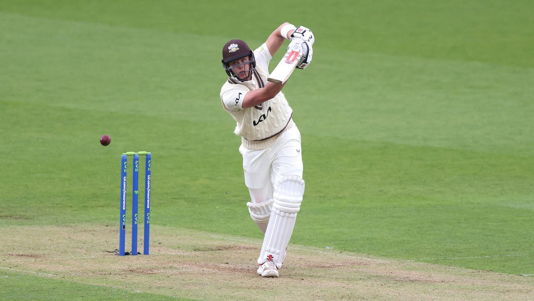 Jamie Smith's 98* Propels Surrey into Strong Position Against Warwickshire