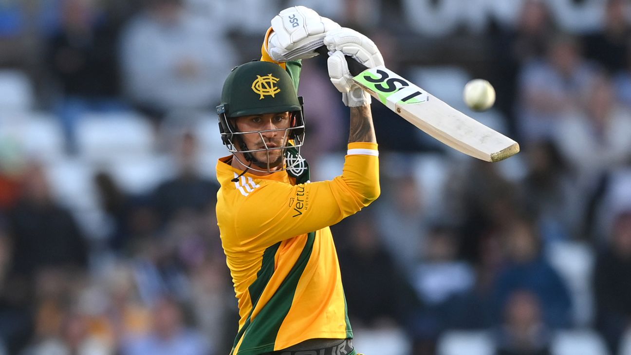 Nottinghamshire Outlaws Snatch Narrow Victory over Worcestershire Rapids