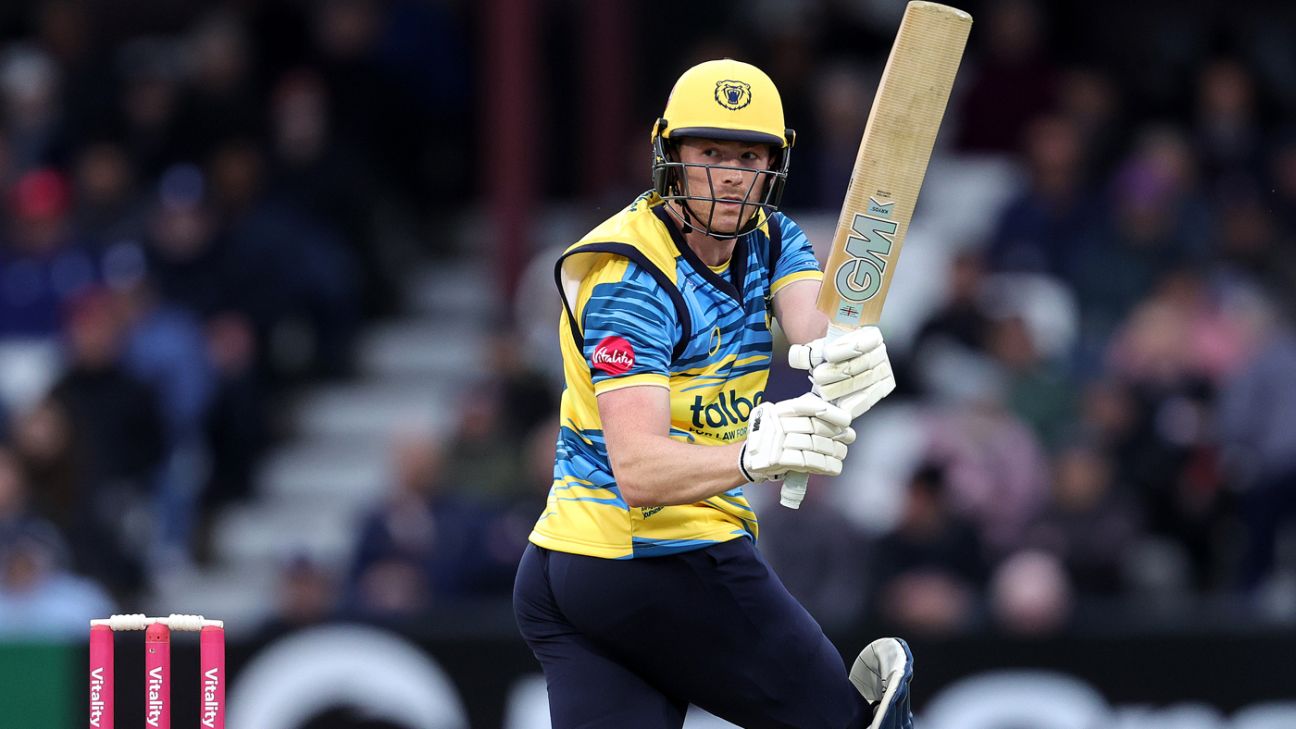 Birmingham Bears Crush Nottinghamshire Outlaws for Lowest Total in Vitality Blast History