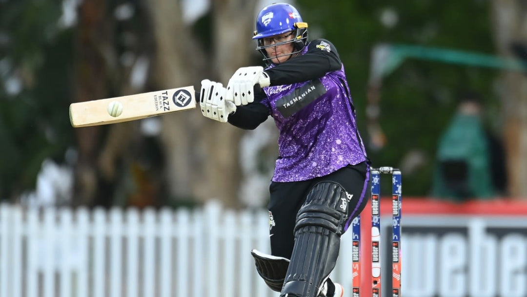 Lizelle Lee Extends Stay with Hobart Hurricanes for Two More Seasons