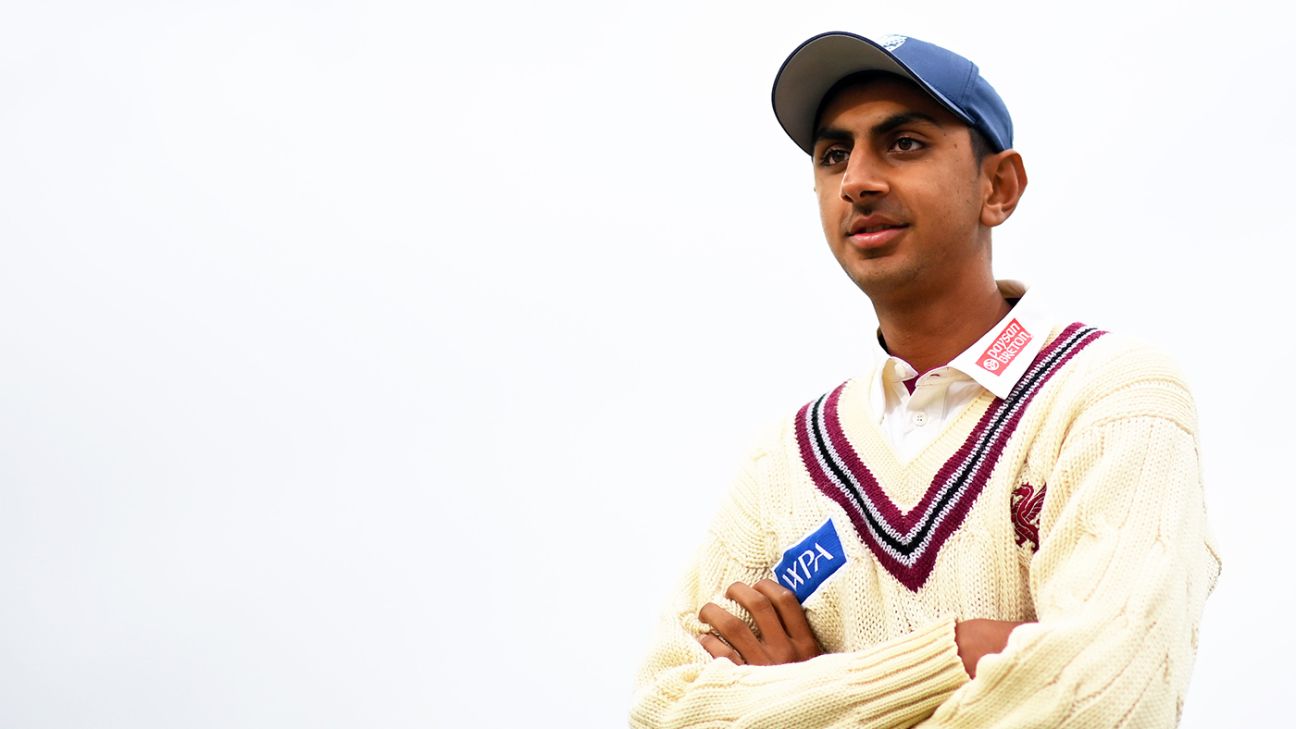 England Test Offspinner Shoaib Bashir Joins Worcestershire on Loan